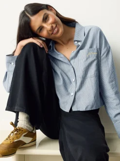 Next Marine/White Stripe - Chemise raccourcie décontractée à manches longues avec broderie de poche Sale