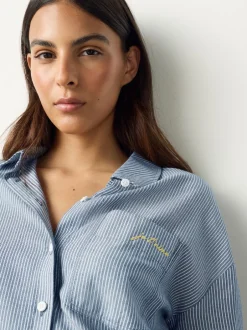 Next Marine/White Stripe - Chemise raccourcie décontractée à manches longues avec broderie de poche Sale