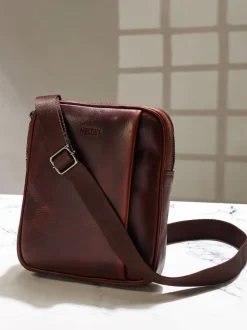 Osprey London Marron - Besace Carter en cuir petit format Sale