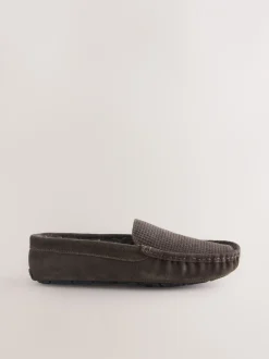 Next Marron - Chaussons mocassins en daim doublés de fausse fourrure Discount