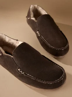 Next Marron - Chaussons mocassins Signature Kickdown en daim Outlet