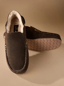 Next Marron - Chaussons mocassins Signature Kickdown en daim Outlet
