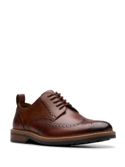 Clarks Marron - Chaussures Aldwin Limit en cuir Hot