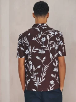 Next Marron - Chemise en lin et TENCEL™ Blend manches courtes à imprimé Fleuri Outlet