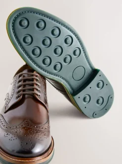 Next Marron - Coupe classique - Chaussures Brogues épaisses à semelle contrastante en cuir Discount