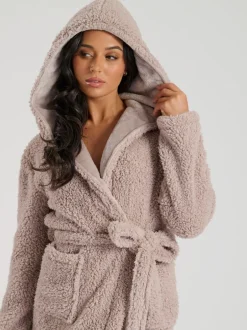 Loungeable Marron - Robe de chambre maxi sherpa de Noël avec capuche luxueuse doublée de polaire Outlet