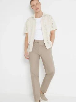 River Island Marron - Pantalon chino coupe fuselée avec boucles de ceinture