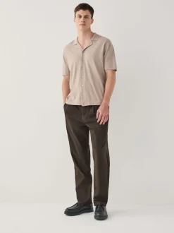 Next Marron - Pantalons chinos extensibles plissés simples Best