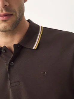 Next - Polo coupe classique à manches courtes et liserés Marron Hot