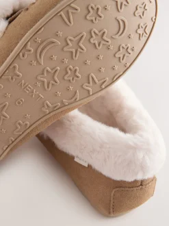 Next Marron café - Chaussons style mocassins en daim Hot