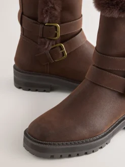 Next Marron chocolat - Bottines Forever Comfort® doublées de fausse fourrure à double boucle Sale