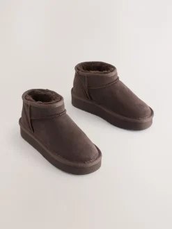 Next - Flatform Mini Bottes Pull-On en daim doublées chaudes et déperlantes Marron chocolat Clearance