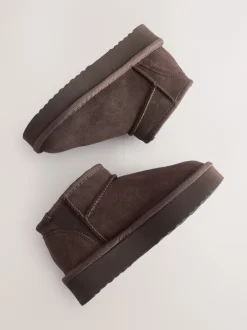 Next - Flatform Mini Bottes Pull-On en daim doublées chaudes et déperlantes Marron chocolat Clearance