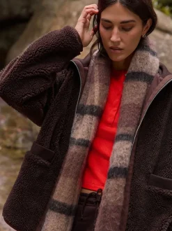 Next Marron chocolat - Polaire zippée en peau de mouton avec col côtelé