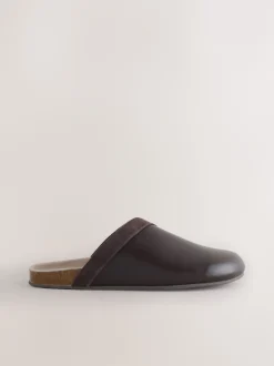 Next Marron chocolat - Sabots Forever Comfort en cuir propre avec semelle plantaire Hot