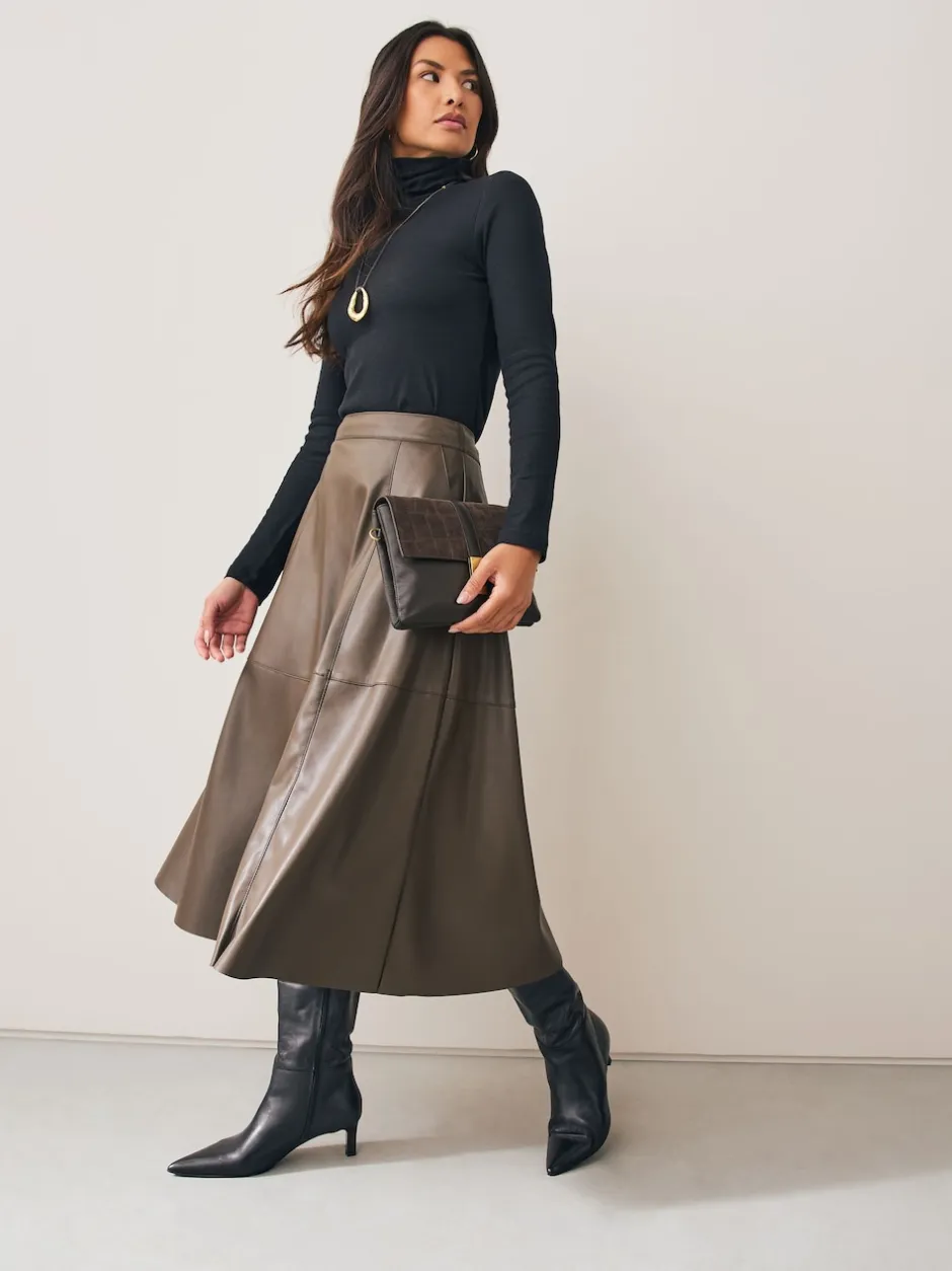 Next Marron chocolat - Sac à bandoulière en cuir effet croco Sale