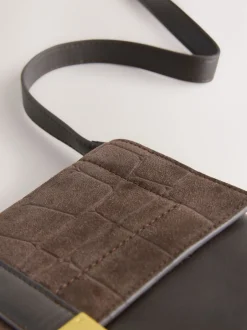 Next Marron chocolat - Sac à bandoulière en cuir effet croco Sale