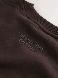 Next - Sweat-shirt long Essentiels coupe décontractée avec poches Marron chocolat Online