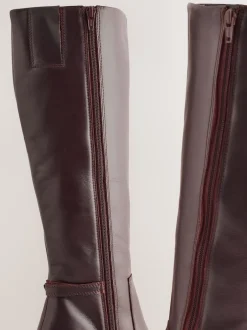 Next Marron chocolat en cuir - Bottes hauteur genou à finitions matérielles Forever Comfort® Best