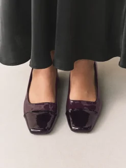 Next Marron chocolat verni - Chaussures à talons bas Forever Comfort® Toe Cap Clearance