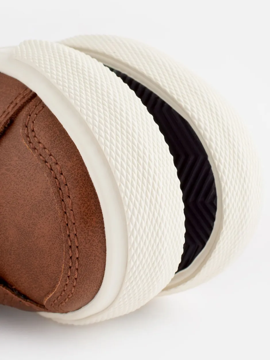 Next Marron fauve - Baskets à deux lanières à fermeture tactile Outlet