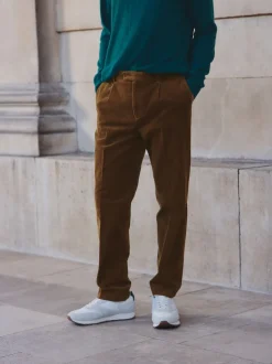 Next Marron fauve - Pantalon habillé droit en coton riche en velours côtelé Outlet