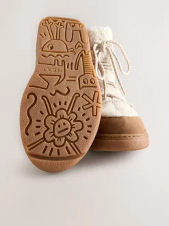 Next Marron fauve/écru - Bottes imperméables en peau de mouton Outlet