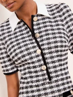 Lipsy Mini robe bouclée à col Hot