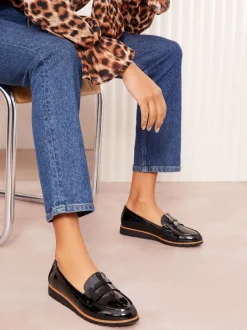 Friends Like These Mocassins plats Comfort en similicuir verni Hot