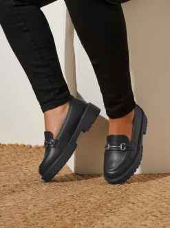 Yours Curve Mocassins coupe large avec détails métalliques New