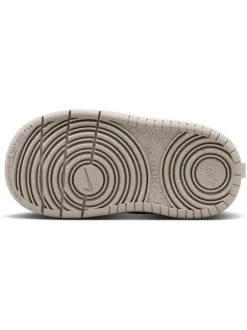 Nike neutre - Baskets basses Bébé Court Borough Hot