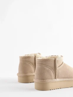 Next - Flatform Mini Bottes Pull-On en daim doublées chaudes et déperlantes neutre Clearance