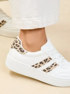 Lipsy neutre - Baskets de sport à plateforme épaisse en faux suède Outlet