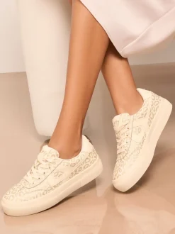 Lipsy neutre - Baskets de sport à lacets en toile épaisse Hot