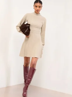 Lipsy neutre - Mini robe à manches longues en maille losange Hot