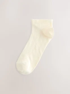 Next neutre - Lot de 4 paires de chaussettes de sport côtelées Clearance