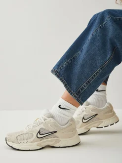 Nike - Baskets Vomero V5 Tapis de gainage neutre Hot