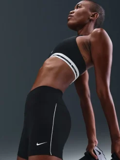 Nike Un short sans coutures de 5 pouces Outlet