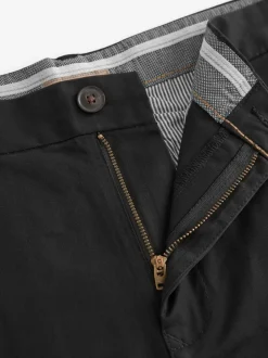 Next - Ajustement droit - Short chino stretch Noir Sale