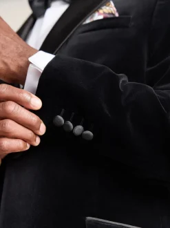 Next Noir - Ajustement régulier - Blazer Signature Pontoglio en velours italien avec revers châle New