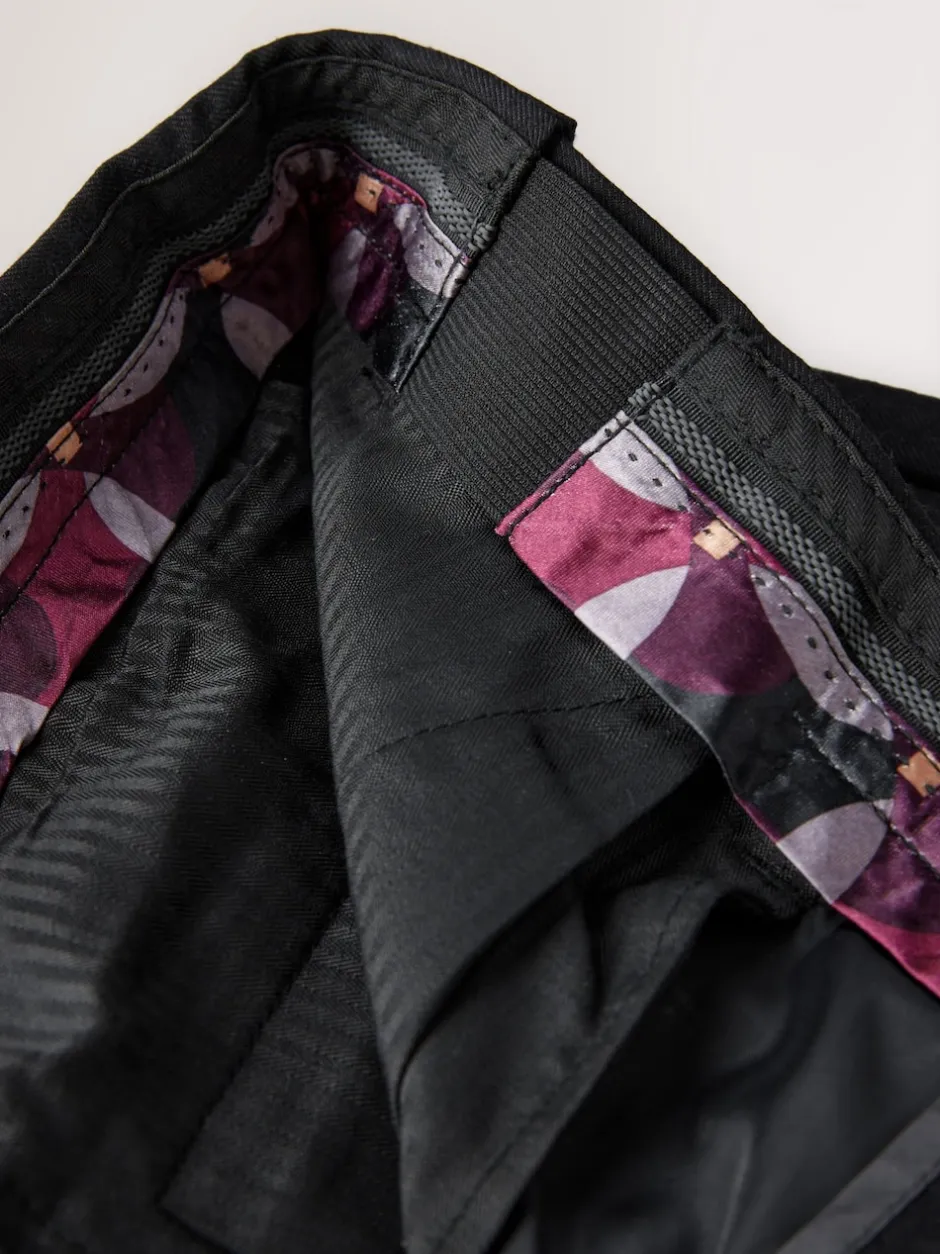 Next Noir - Ajustement régulier - Pantalons Signature en 100 % laine avec ceinture Motion Flex Discount