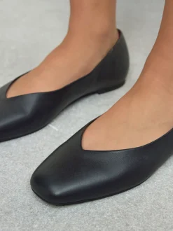 Next Noir - Ballerines Forever Comfort® en cuir à bout carré Online