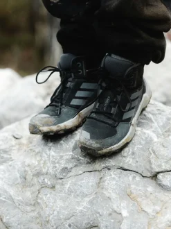 adidas Noir - Baskets Terrex Ax4r Mid randonnée enfant Hot