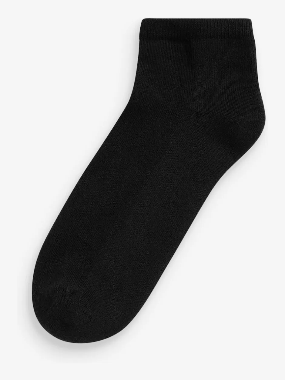 Next Noir - Chaussettes d'entraînement à semelles coussinées 4 Pack