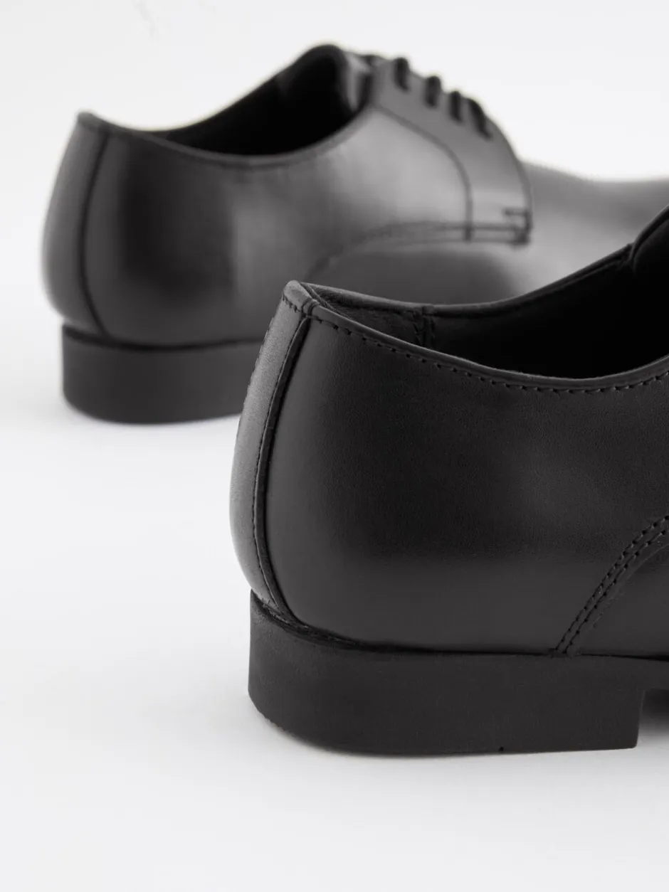 Next Noir - Chaussures en cuir pour l’école Dentelle up Hot