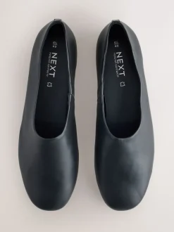 Next Noir - Chaussures plates Forever Comfort® montantes en cuir Online