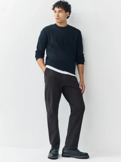 Next - Coupe fuselée régulière - Pantalon chino stretch Noir