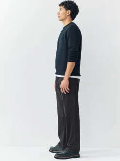 Next - Coupe fuselée régulière - Pantalon chino stretch Noir