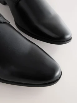 Next Noir - Coupe large - Chaussures Derby à lacets Discount