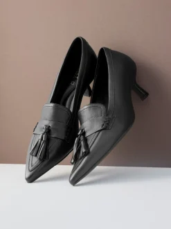 Next Noir - Cuir haut de gamme avec mocassins à talons à glands Motionflex à bout pointu Outlet